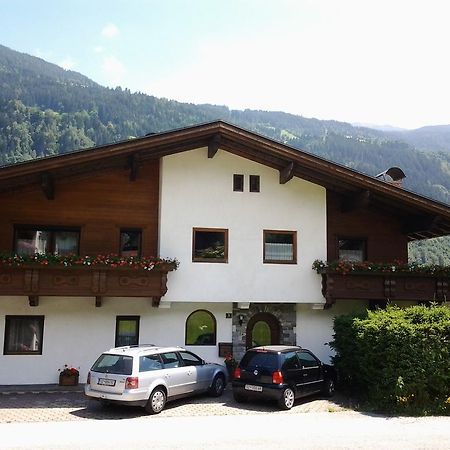 Apartment Alpin Aschau Im Zillertal Luaran gambar