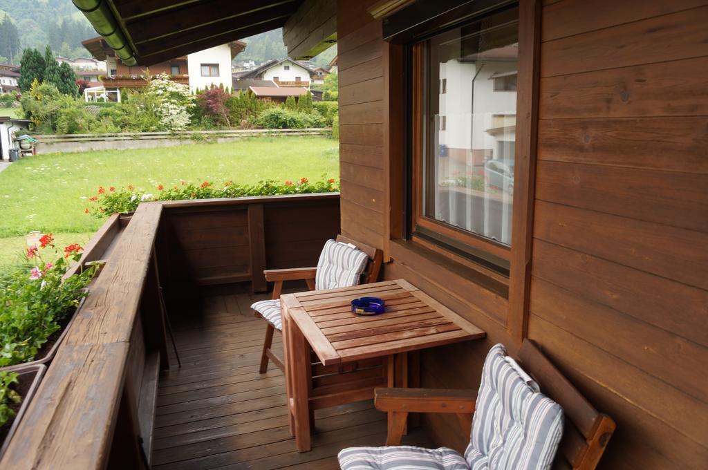 Apartment Alpin Aschau Im Zillertal Bilik gambar