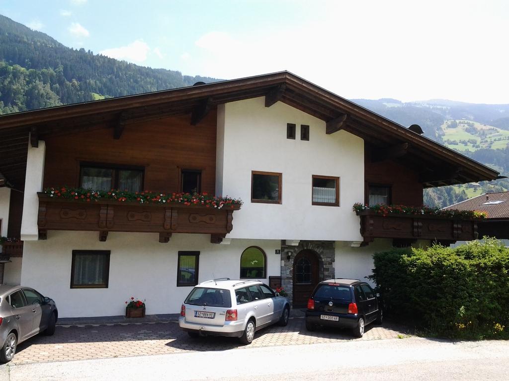 Apartment Alpin Aschau Im Zillertal Luaran gambar